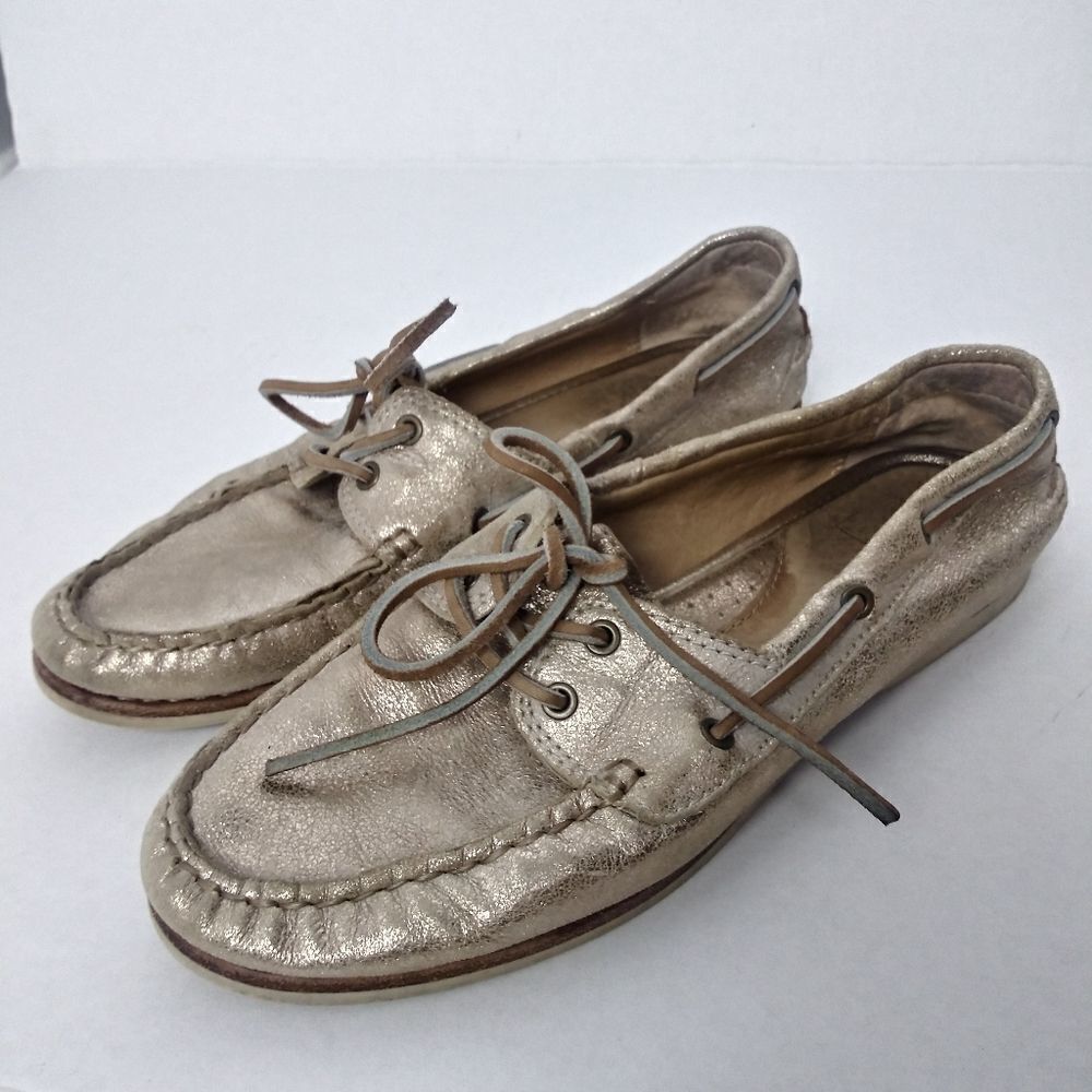 Frye Quincy Boat shoes size 7